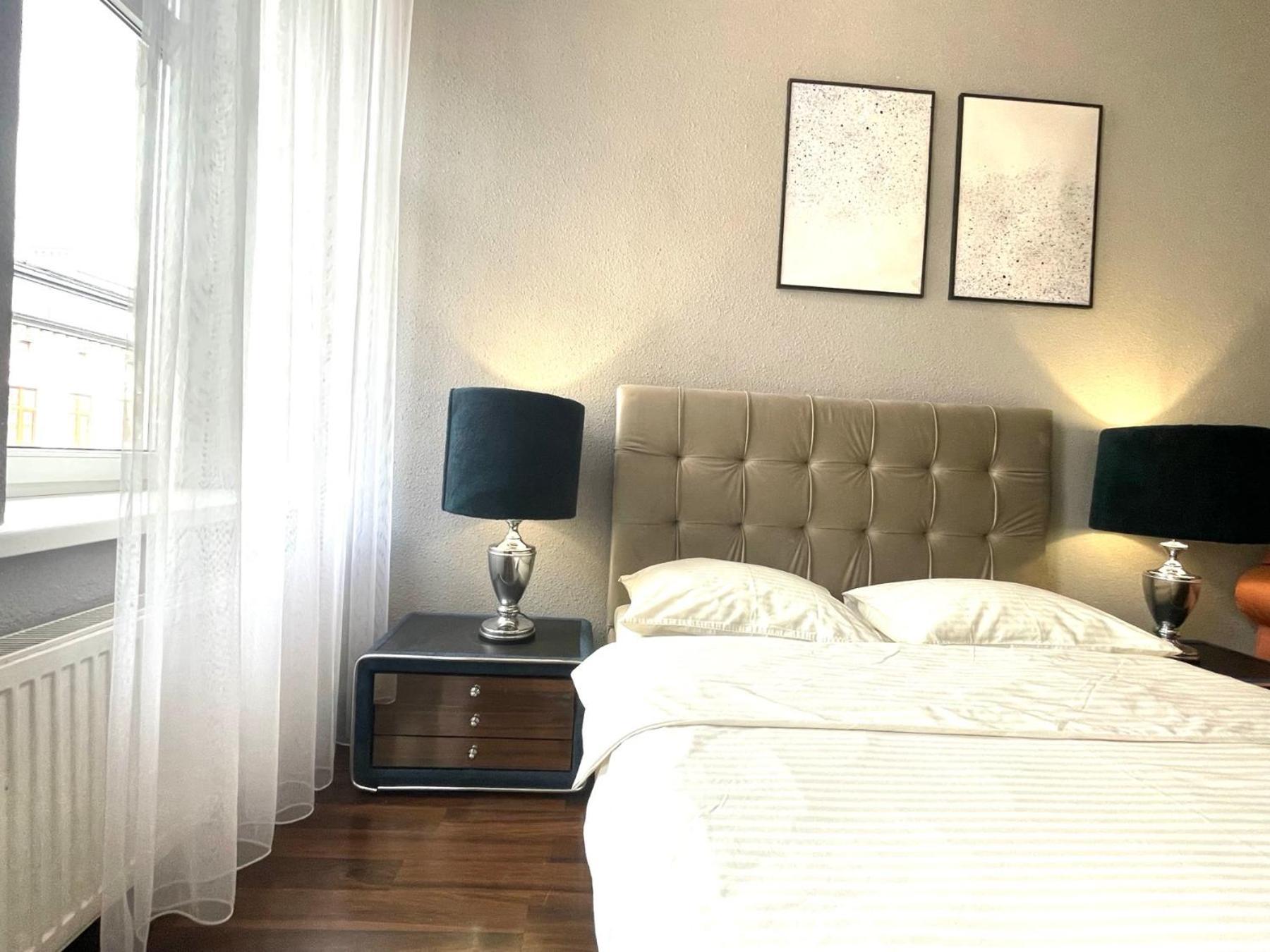 Куліша 41, Помешкання В Центрі Біля Тц Форум Apartamento Lviv Exterior foto
